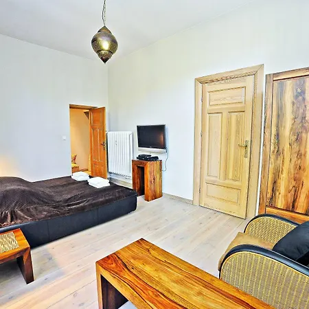 Africana By Grand דירה